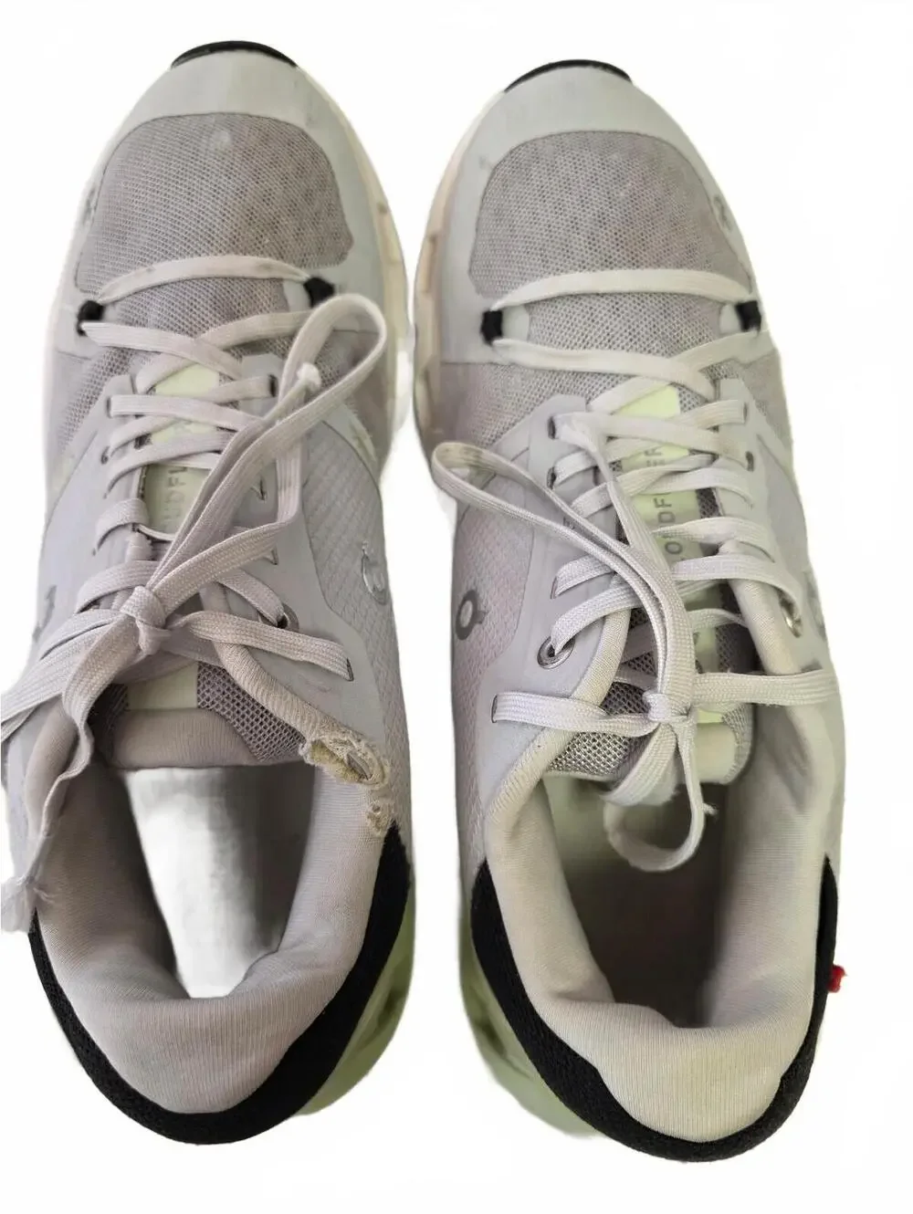 On Running Cloudflyer 4 road-running Sneakers in Light Gray and Black - Size 10